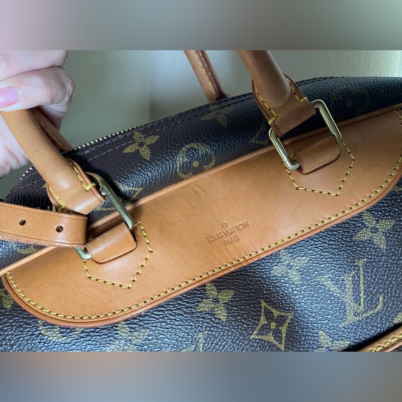 LOUIS VUITTON MONOGRAM DEAUVILLE BAG - Picture 5 of 15